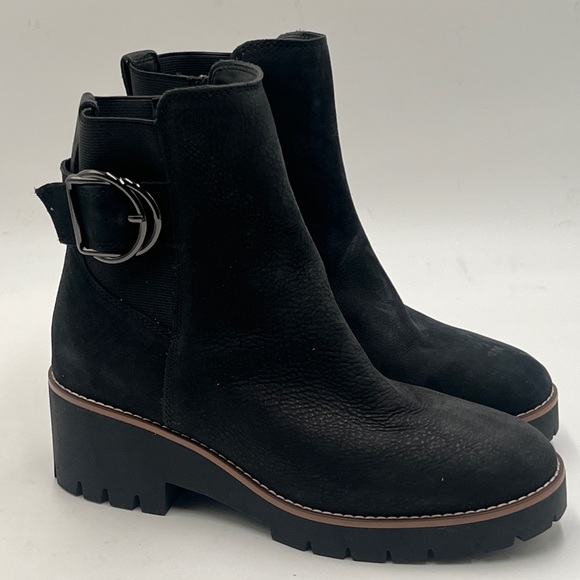 Blondo Black Combat Boots with Chunky Sole 8 NEW - Picture 1 of 8